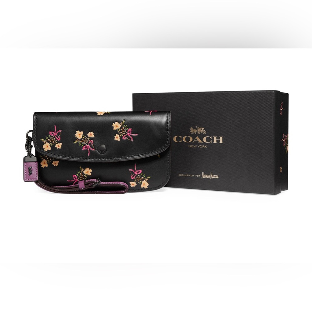 🎉🎉HP🎉🎉Coach 1941 exclusive Wristlet